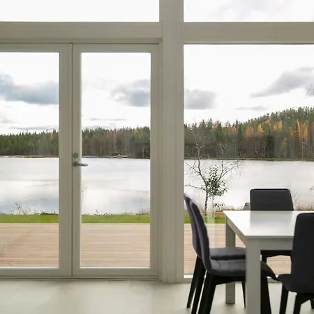 Lapland Lakeside Escape Вилла